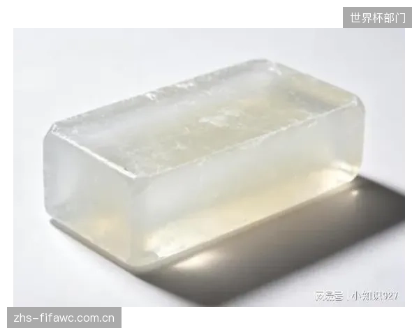 智能温控涂覆正在加速生物可降解蜡的普及,为高密度聚乙烯板底提供环保新选择,以此回应全球对PFAS“永久化学品”的禁令 智能温控涂覆正在加速生物可降解蜡的普及,为高密度聚乙烯板底提供环保新选择,以此回应全球对PFAS“永久化学品”的禁令
